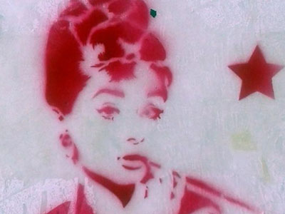 Η Audrey πήρε θέση…